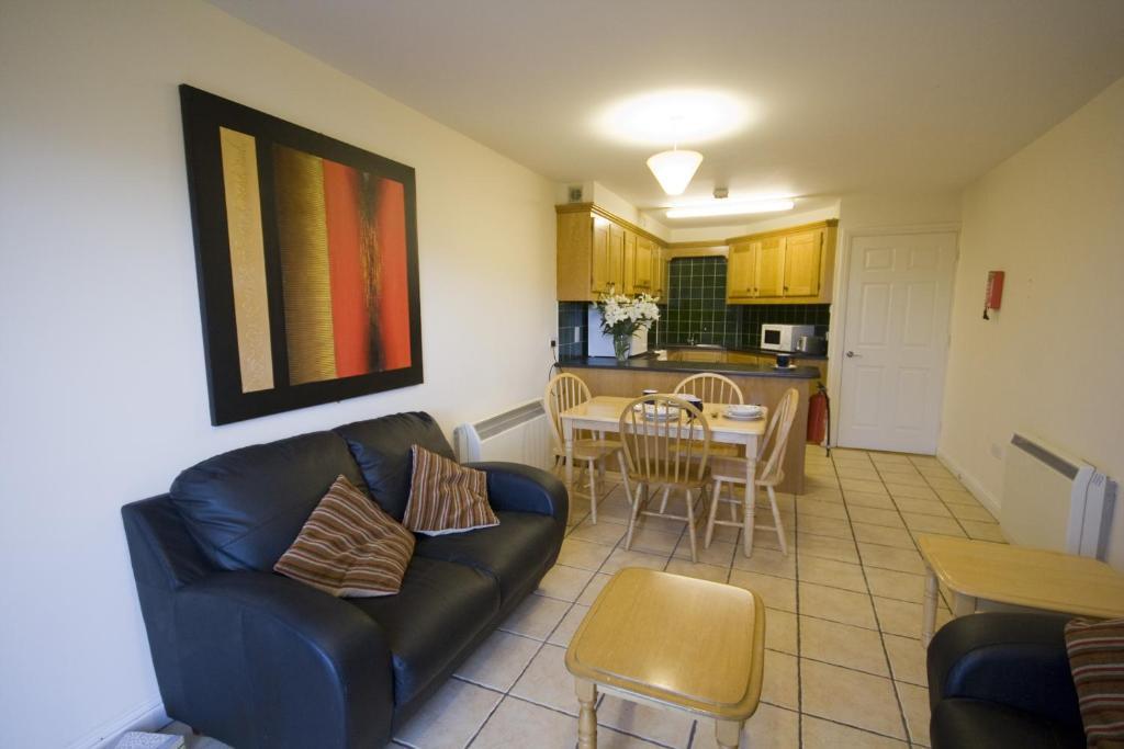 Dunaras Holiday Village Galway Room photo
