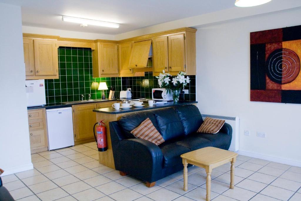 Dunaras Holiday Village Galway Room photo